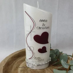 Hochzeitskerze Perlmutt geriffelt - Ellipse abgeschrägt mit Herzen - dunkles BORDEAUX - Silber