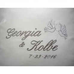 Hochzeitskissen bestickt