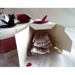 Hochzeitstorte/Schachteltorte/Geldgeschenk mit 23cm Ø, in weiß/rot/schwarz