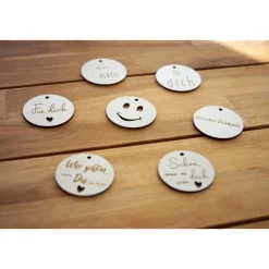 Holzanhänger mit Gravur – Geschenkidee aus Holz – Geschenkanhänger Weihnachten, Geburtstag, Hochzeit, Anhänger aus Holz