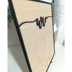 Holzbild Personalisiert mit Herz, Namen und Händen – Paarbild mit Herz zum aufstellen