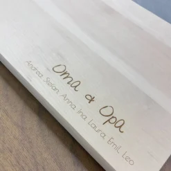 Holzbrettchen, Schneidebrettchen, mit Gravur