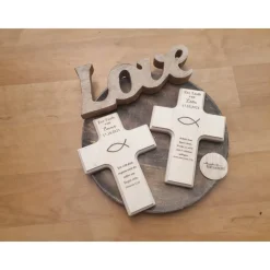 Holzkreuz aus Ahorn Taufkreuz, Kommunion, Konfirmation mit individueller Gravur, personalisierbar, Taufspruch, Tauffisch