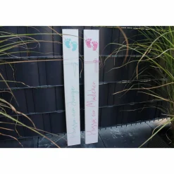 Holzlatte, Holzschild zum Anlehnen "Hurra, ein Baby" aus der Manufaktur KarLa