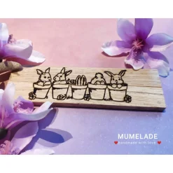 Holz-Schild mit der Hasenbande