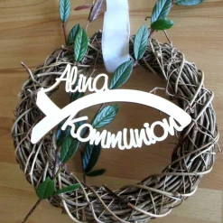 Holz-Schriftzug "Kommunion" mit Name in Fisch Ichtys für Türkranz, individualisiert