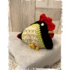 Huhn/Henne in liebevoller Handarbeit hergestellt mit vielen Details - ca. 13 cm hoch - gehäkelt!