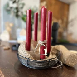Häuschen-Anhänger Adventskranz aus Holz mit Zahlen 1-4 – natürliche Deko