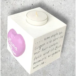 Individuell bemalter Kerzenwürfel als Trauerlicht zur Erinnerung an Eltern