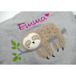 Individuelle Babydecke Faultier mit gestickem Wunschnamen - Kindergarten - Wunschdecke - Schmusedecke mit Namen