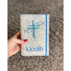 Individuelle Gotteslobhülle aus Filz – personalisiert hochwertig bestickt – wähle dein Design