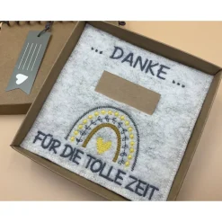 Jahresabschluss Geschenk Kita  Kindergarten  Schule  Kurs  Ferienlager Schriftfarbe Graublau