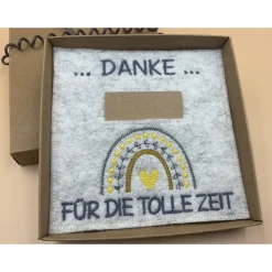 Jahresabschluss Geschenk Kita  Kindergarten  Schule  Kurs  Ferienlager Schriftfarbe Graublau