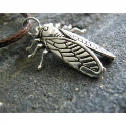 Kakerlake , Schabe, versilbert  Halskette Kunstlederband