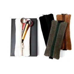 Kalendermäppchen aus Cord mit Gummiband, Stifte Mäppchen mit verschiedenen Farben