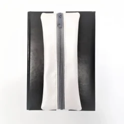 Kalendermäppchen aus Kunstleder in Perlmutt mit Gummiband, Stifte Mäppchen mit Gummiband