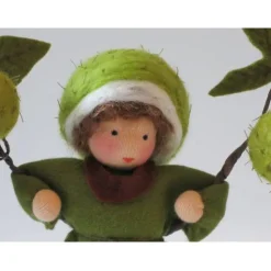 Kastanienjunge - Blumenkind - Jahreszeitentisch - Waldorf Art- Art.Nr. HE35