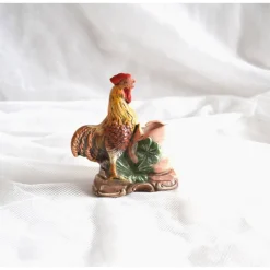 Keramikhahn mit Eierbecher bunt