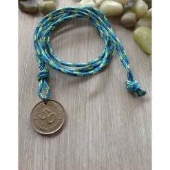 Kette mit einem alten 50-Pfennig-Stück - nettes Geschenk zum Geburtstag / Jubiäum