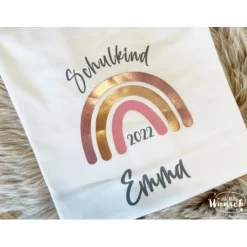 Kids Shirt - Schulkind+Regenbogen | Rosegold | Einschulung Geschenk | Erste Klasse | 100% Baumwolle | Personalisierbar |