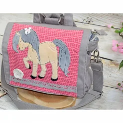 Kindergartenrucksack, Kindergartentasche, Pferd, Stickdatei, personalisierbar, Geschenk, Rucksack, Tasche, individuell
