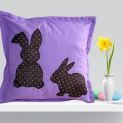 Kissenbezug 40x40/ Kissenhülle Ostern/ Osterhase aus Stoff /Ostergeschenk /Sofa Kissen / Osterhasen Deko / Kissen Lila