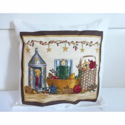 Kissenhülle Weihnachten mit Laterne, Sternen, Tannenzapfen und Girlande