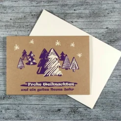 Klappkarte **Winterwald** von ZWEIFARBIG Kraftpapier Weihnachtswünsche Frohe Weihnachten Grußkarte Baum