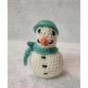 Kleine gehäkelte Schneemänner, verschiedene Ausführungen