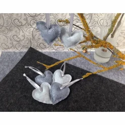 kleine Herzchen Stoff grau silber
