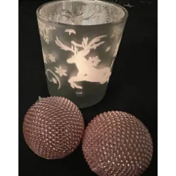 Kleine Weihnachtskugeln gehäkelt mit kleinen Miyuki Glasperlen.Durchmesser 4 cm