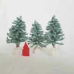 Kleiner gehäkelter Weihnachtsbaum, Wohndeko