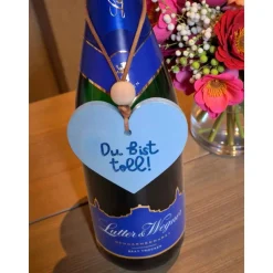 Kleiner Herzanhänger aus Raysin – Geschenkidee & Deko