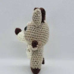 Kleines gehäkeltes Rentier zur Dekoration