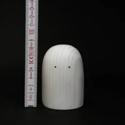 Kleines Gespenst aus Holz #11