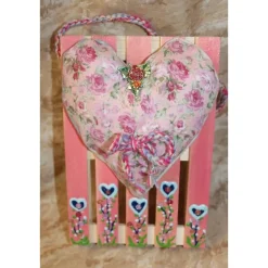 Künstlerische Wanddekoration ROSENHERZERL Herzkissen auf einer Mini-Palette aus Holz Geldgeschenk