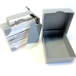 Koffer aus Karton – Handgemachte Geschenkverpackung für Urlaub, Reisegutschein oder Geldgeschenk (12x9x3,5cm)