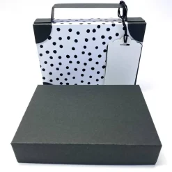 Koffer aus Karton – Handgemachte Geschenkverpackung für Urlaub, Reisegutschein oder Geldgeschenk (15x11x3,5cm)