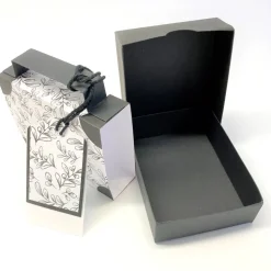 Koffer aus Karton – Handgemachte Geschenkverpackung für Urlaub, Reisegutschein oder Geldgeschenk (12x9x3,5cm)