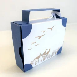 Koffer aus Karton – Handgemachte Geschenkverpackung für Urlaub, Reisegutschein oder Geldgeschenk (12x9x3,5cm)