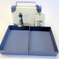 Koffer aus Karton – Handgemachte Geschenkverpackung für Urlaub, Reisegutschein oder Geldgeschenk (15x11x3,5cm)