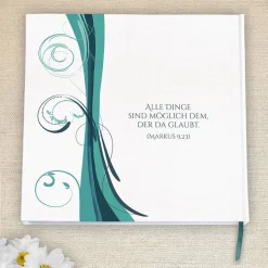 Kommunionbuch mit Fischen und Wellen in Türkis / Meerblau zum Ausfüllen mit Fragen oder Blanko personalisiert