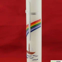 Kommunionkerze Regenbogen und Segelschiff in elfenbein, handverziert, Kommunionkerze mit Namen und Datum, für Jungen und