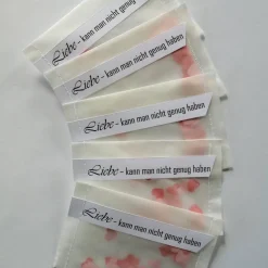 Konfetti-Tütchen, Set mit 5 Tütchen,  Liebe – kann man nicht genug haben