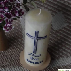 Konfirmationskerze aus Bienenwachs mit Kreuz und Wellen – Blau-Silber, handgefertigt