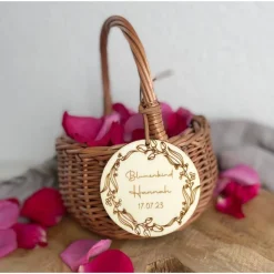 Korb für Blumenmädchen mit personalisiertem Anhänger / Kinderkorb für Blumenkind zur Hochzeit / Streublumen Korb Heirat