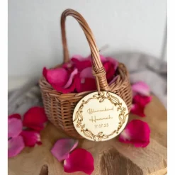 Korb für Blumenmädchen mit personalisiertem Anhänger / Kinderkorb für Blumenkind zur Hochzeit / Streublumen Korb Heirat