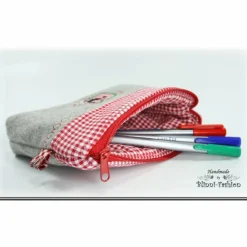 Kosmetiktasche,  Krims-Krams-Täschchen Oktoberfest - Hirsch & Herz, Trachten, grau-rote Tasche, Kosmetikbeutel