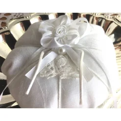 Kürbis Stoffkürbis Dekokürbis in weiß mit Satinrose genäht von Hobbyhaus