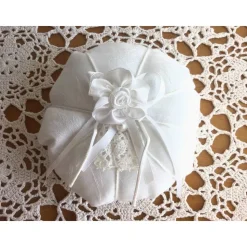 Kürbis Stoffkürbis Dekokürbis in weiß mit Satinrose genäht von Hobbyhaus